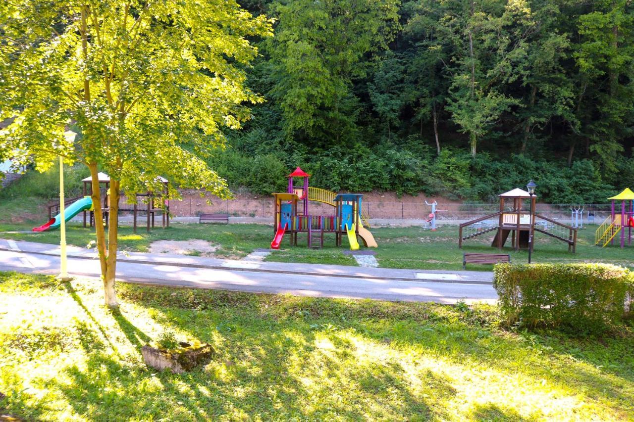 Apartament Iulia Geoagiu Bai Luaran gambar